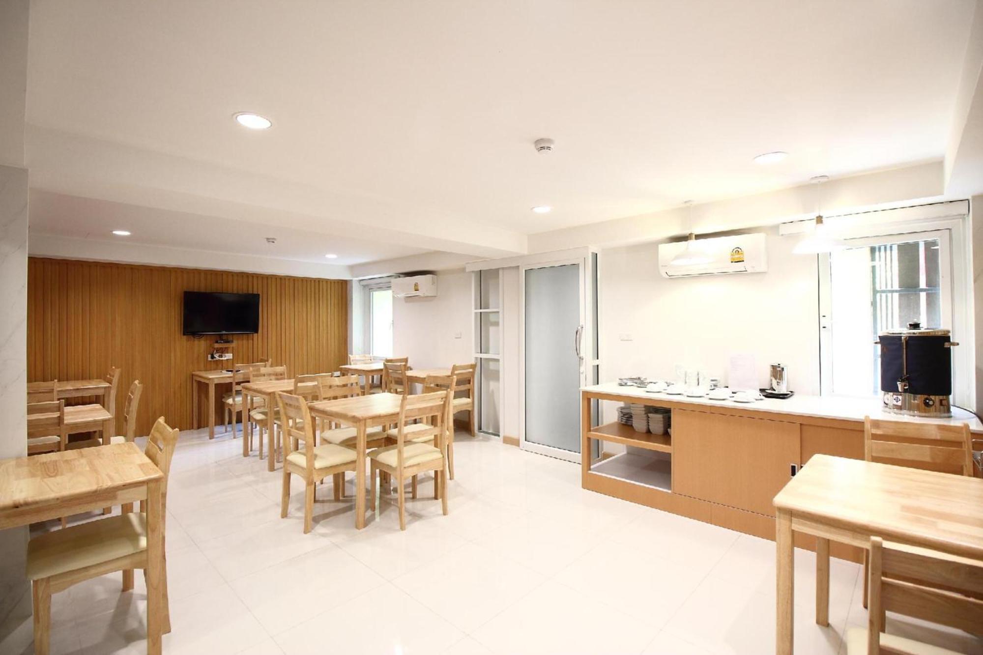 Super Oyo 483 Pannee Hotel Khaosan Бангкок Екстер'єр фото