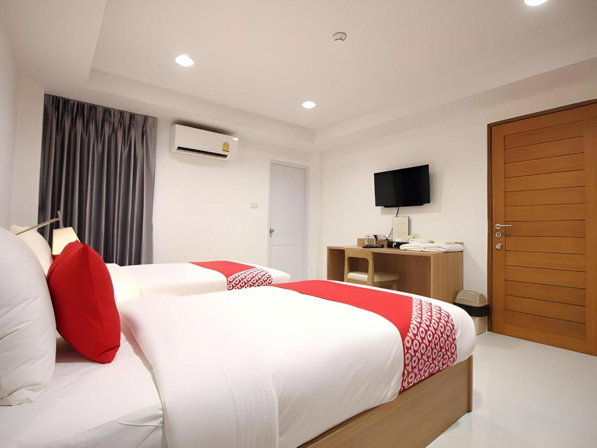 Super Oyo 483 Pannee Hotel Khaosan Бангкок Екстер'єр фото